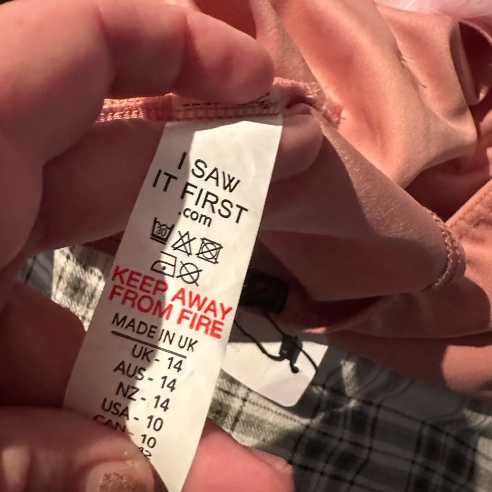 I Saw It First Blush Pink Feather Front Kawaii Bandeau Tube Cropped Top NWOT 10‎ - Picture 13 of 14